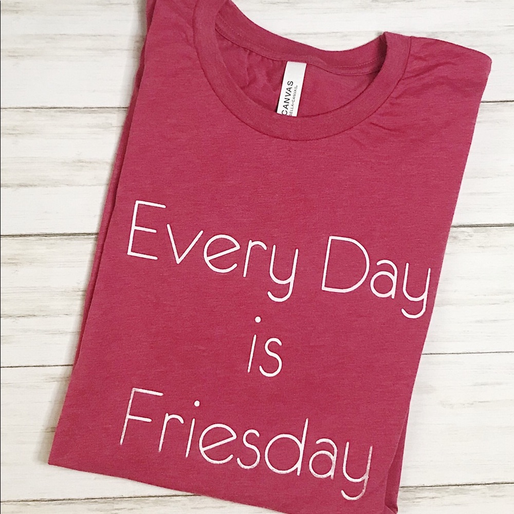 Friesday Graphic tee
